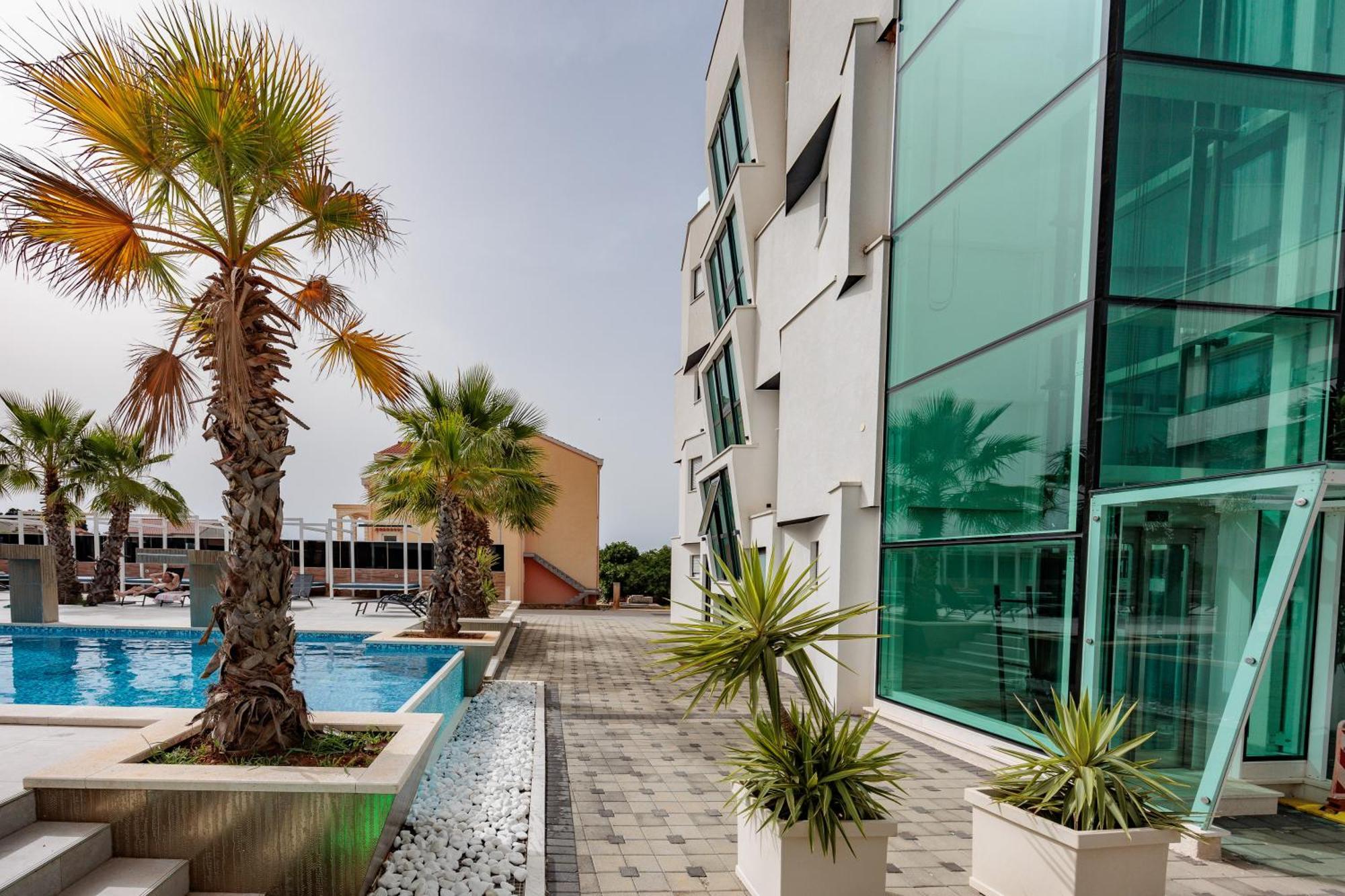 Boutique Apartments Blitz Bibinje Extérieur photo