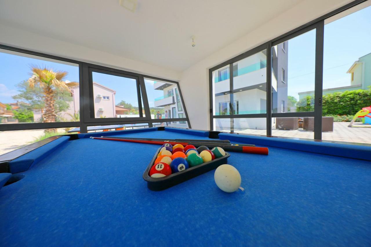 Boutique Apartments Blitz Bibinje Extérieur photo