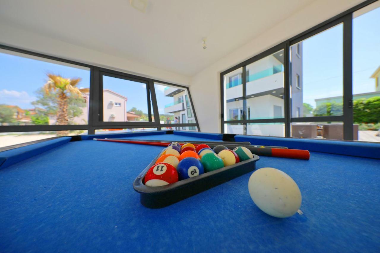Boutique Apartments Blitz Bibinje Extérieur photo