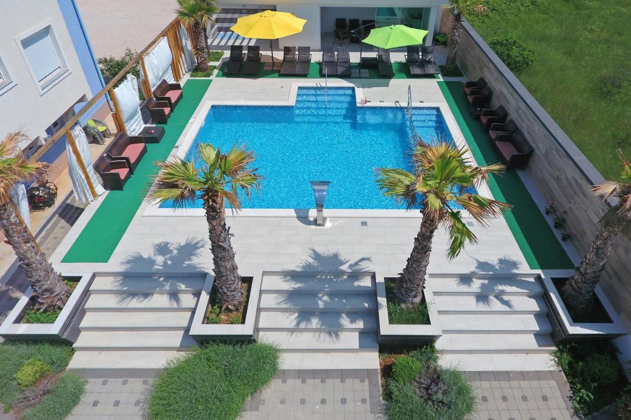 Boutique Apartments Blitz Bibinje Extérieur photo